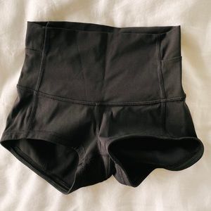 Black Lululemon spandex high wasted spandex shorts